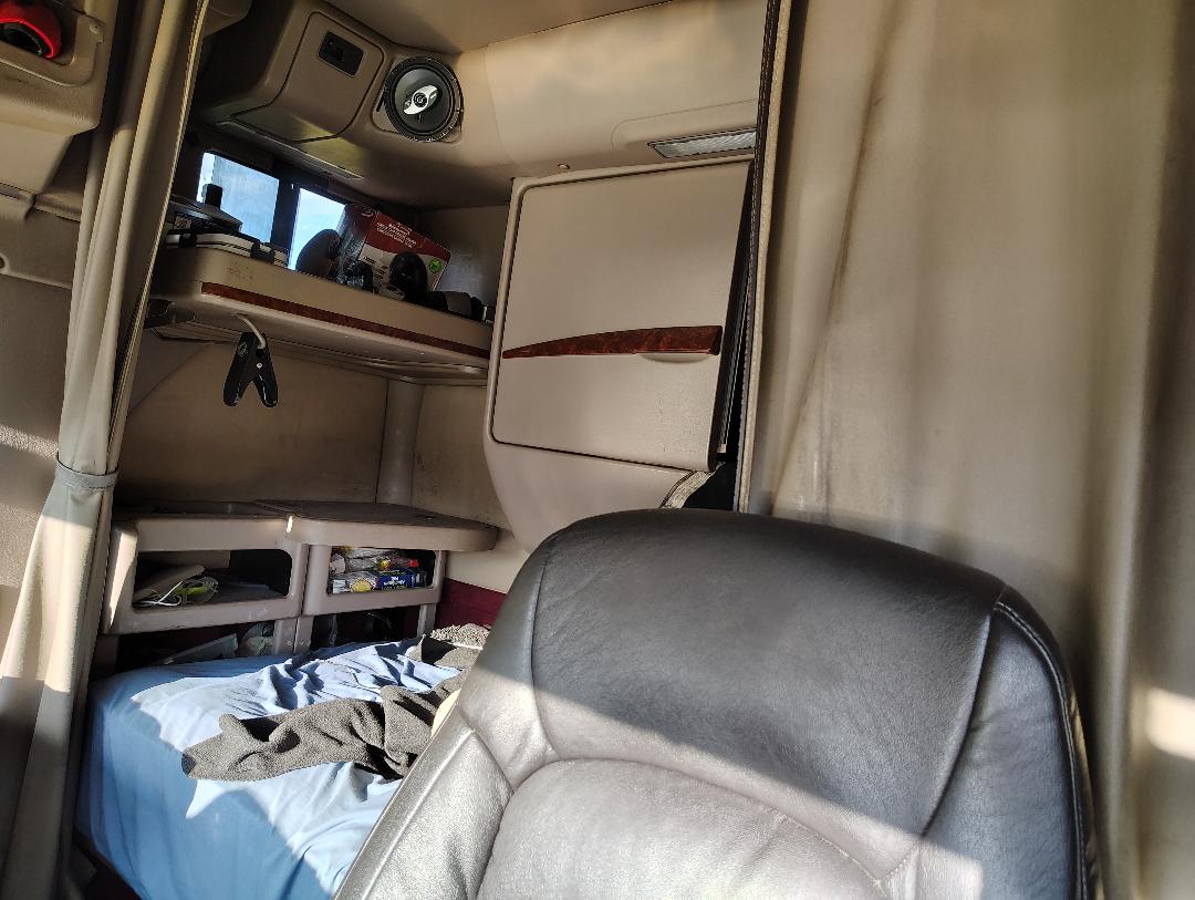 2005 INTERNATIONAL 9900i - Image 13